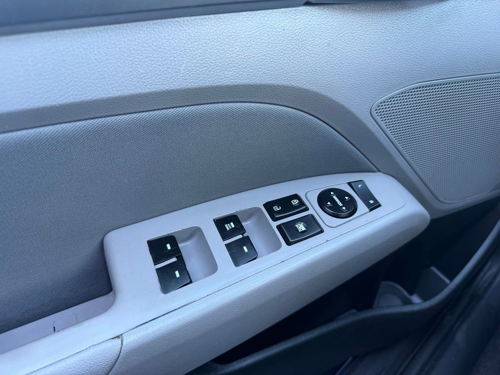 Used 2019 Hyundai Elantra SEL image 25