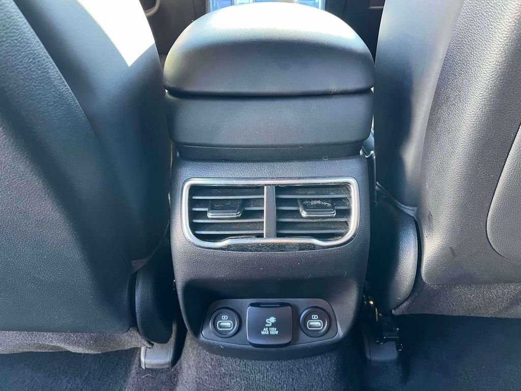 Used 2023 Hyundai Santa Fe Calligraphy image 4