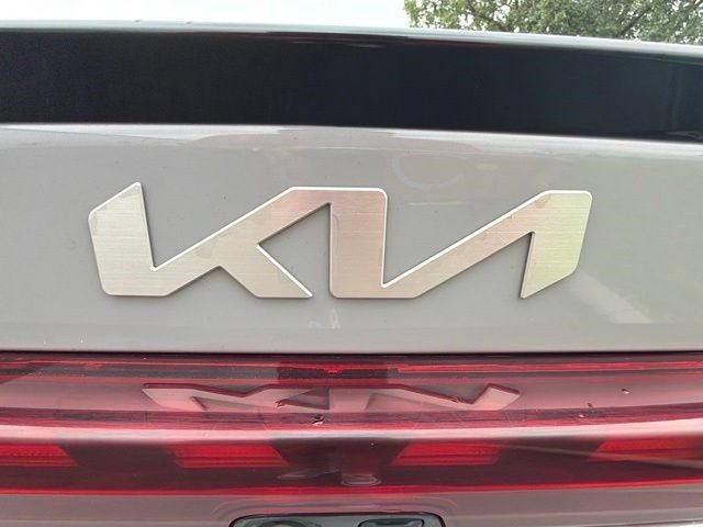 Used 2024 Kia K5 GT-Line w/ GT-Line Premium Package FWD image 11