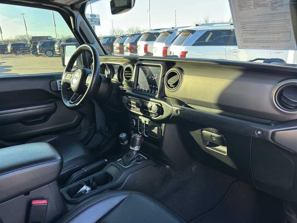 Used 2021 Jeep Gladiator Sport image 29