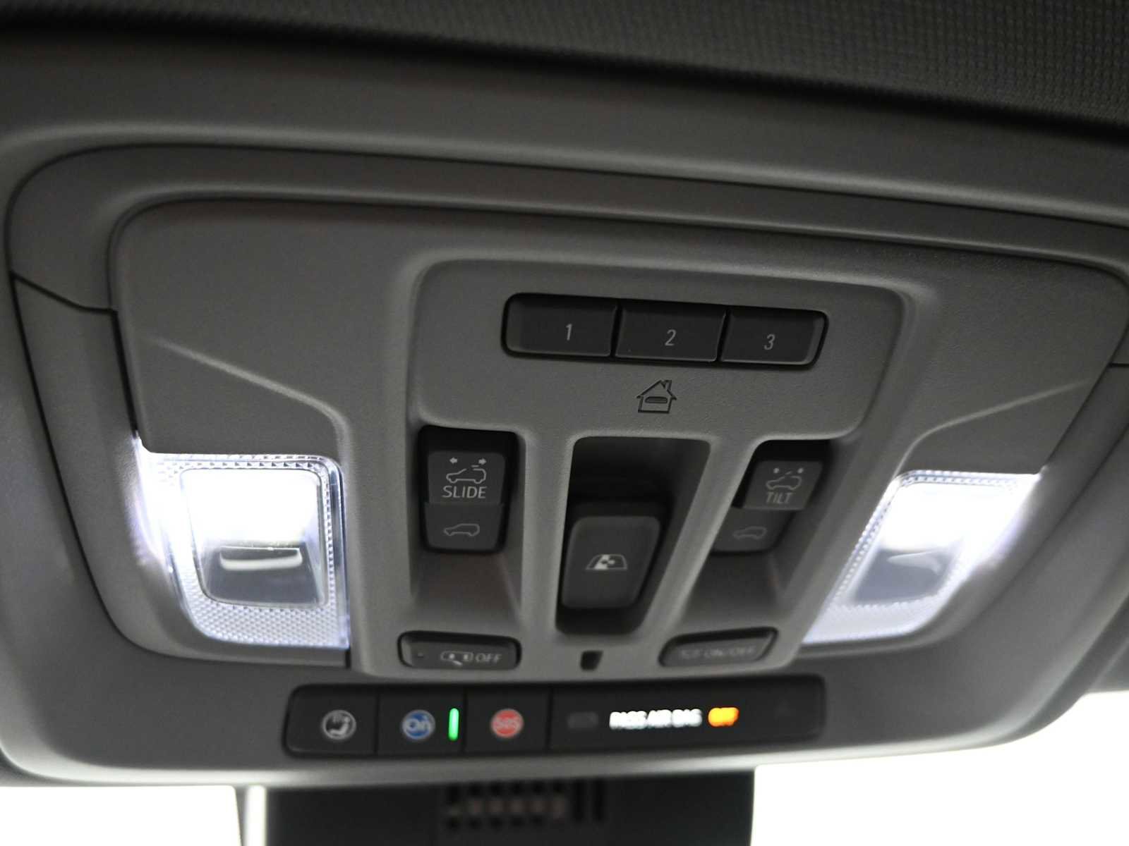 New 2026 GMC Sierra 1500 SLT image 18