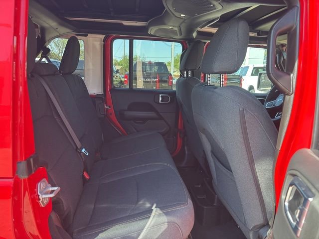 Used 2025 Jeep Wrangler Unlimited Sahara w/ Safety Group image 14