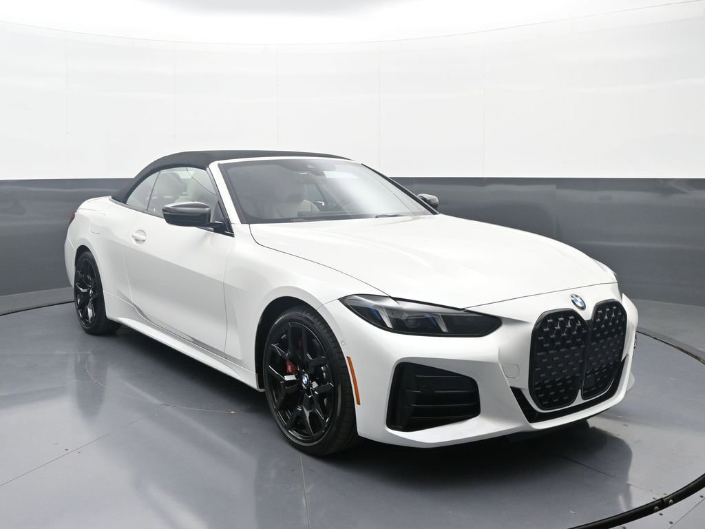 Used 2026 BMW 440i xDrive Convertible w/ Premium Package image 3