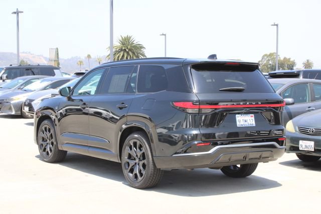 Certified 2024 Lexus TX 500h AWD w/ Technology Package image 19