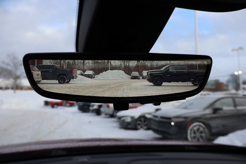 Used 2023 Chevrolet Traverse LT w/ LT Premium Package image 30