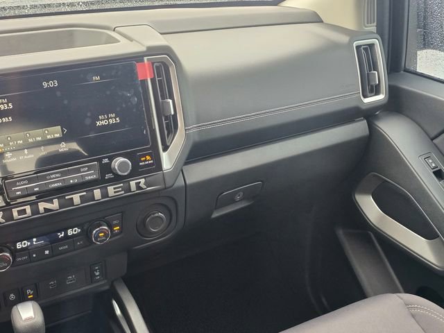 Used 2025 Nissan Frontier SV w/ SV Convenience Package RWD image 18
