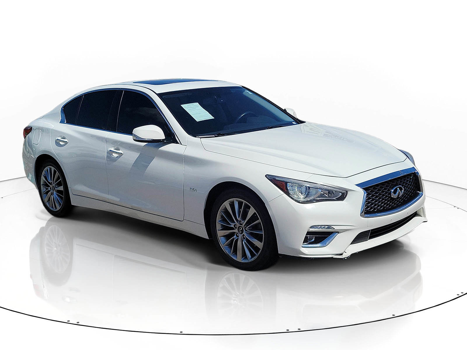 Used 2020 INFINITI Q50 Luxe image 2