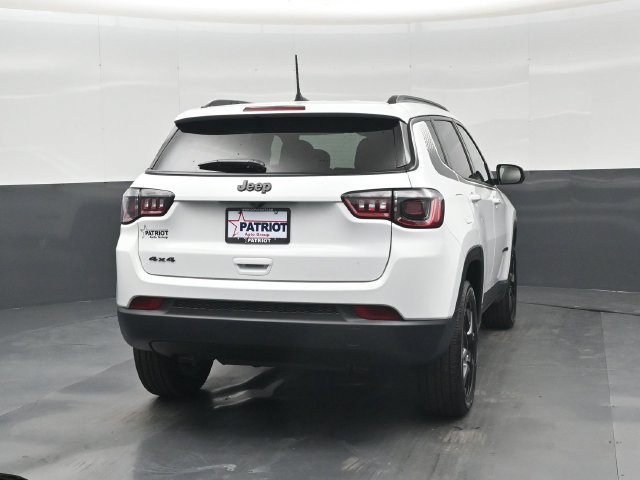 New 2027 Jeep Compass Latitude AWD/4WD image 2