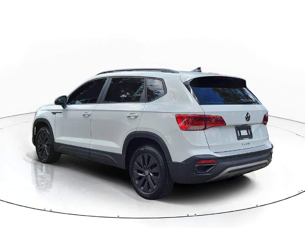 Used 2023 Volkswagen Taos S w/ Driver Assistance Package FWD image 4