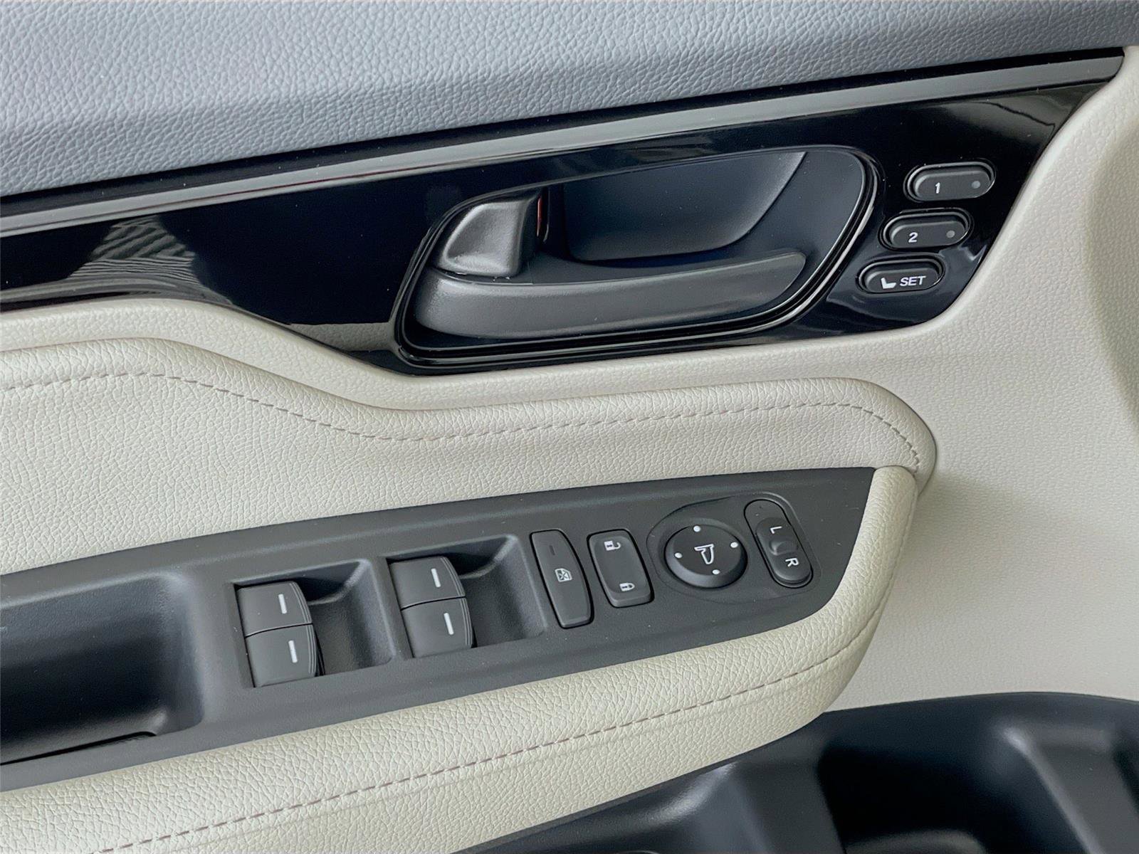 New 2026 Honda Odyssey Touring image 22