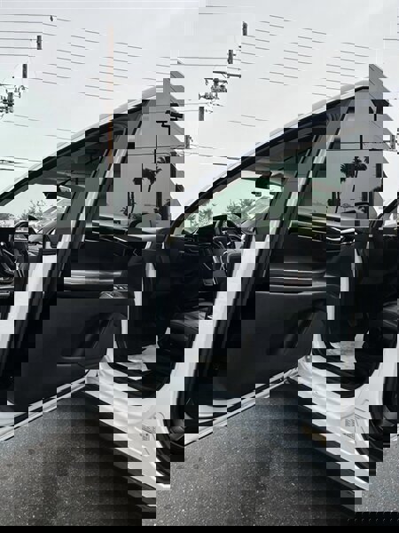 Used 2016 Tesla Model X 75D image 25