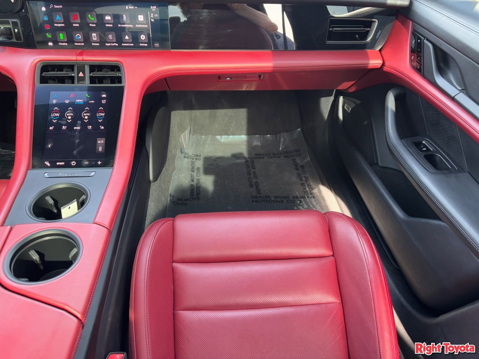 Used 2021 Porsche Taycan RWD image 17