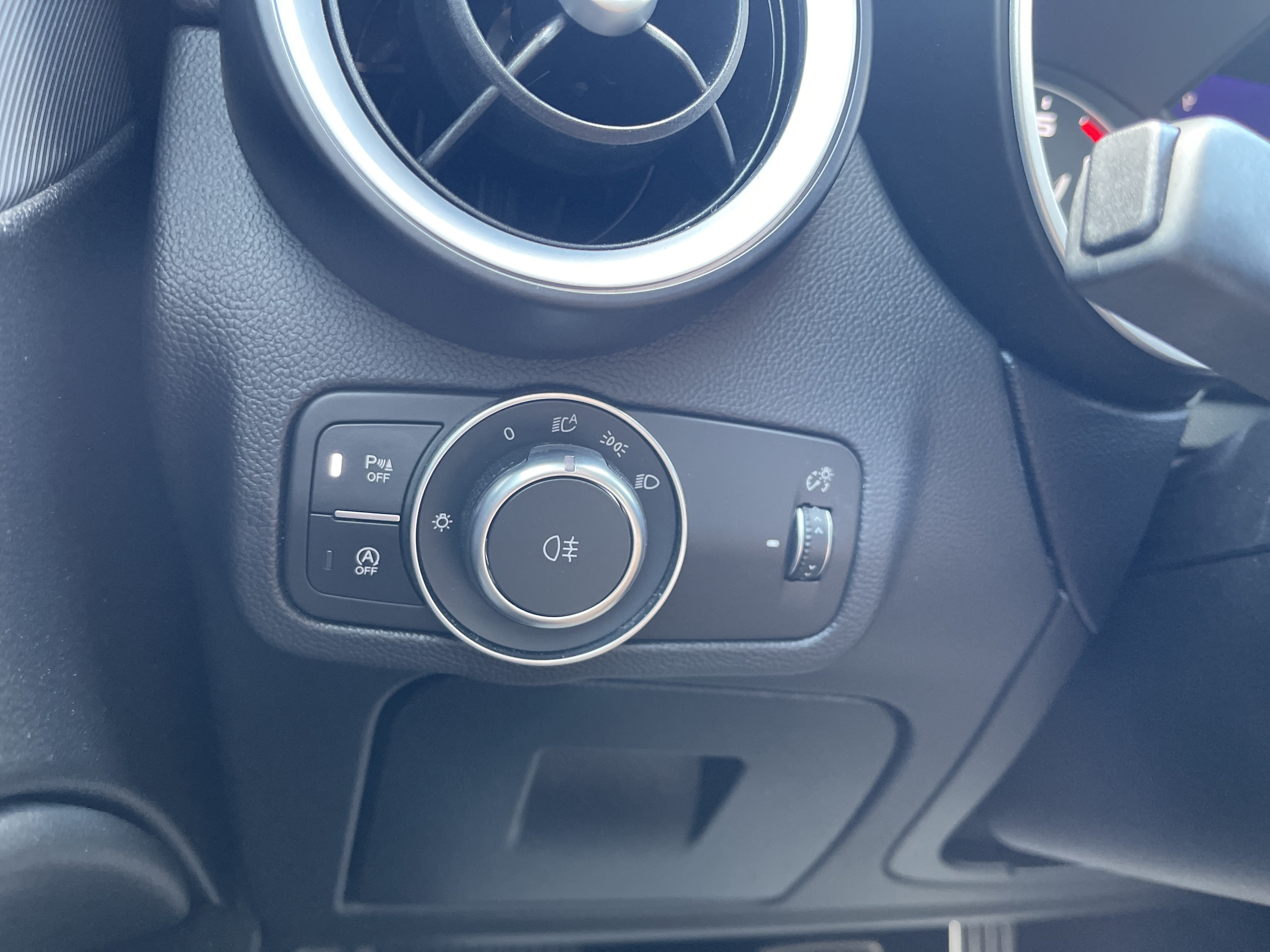 Used 2022 Alfa Romeo Stelvio Veloce AWD/4WD image 20