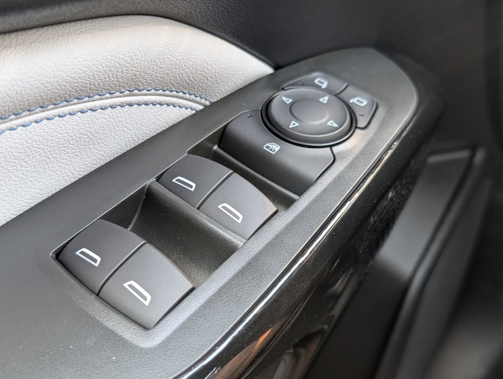 New 2026 Chevrolet Trax LT w/ Driver Confidence Package FWD image 21