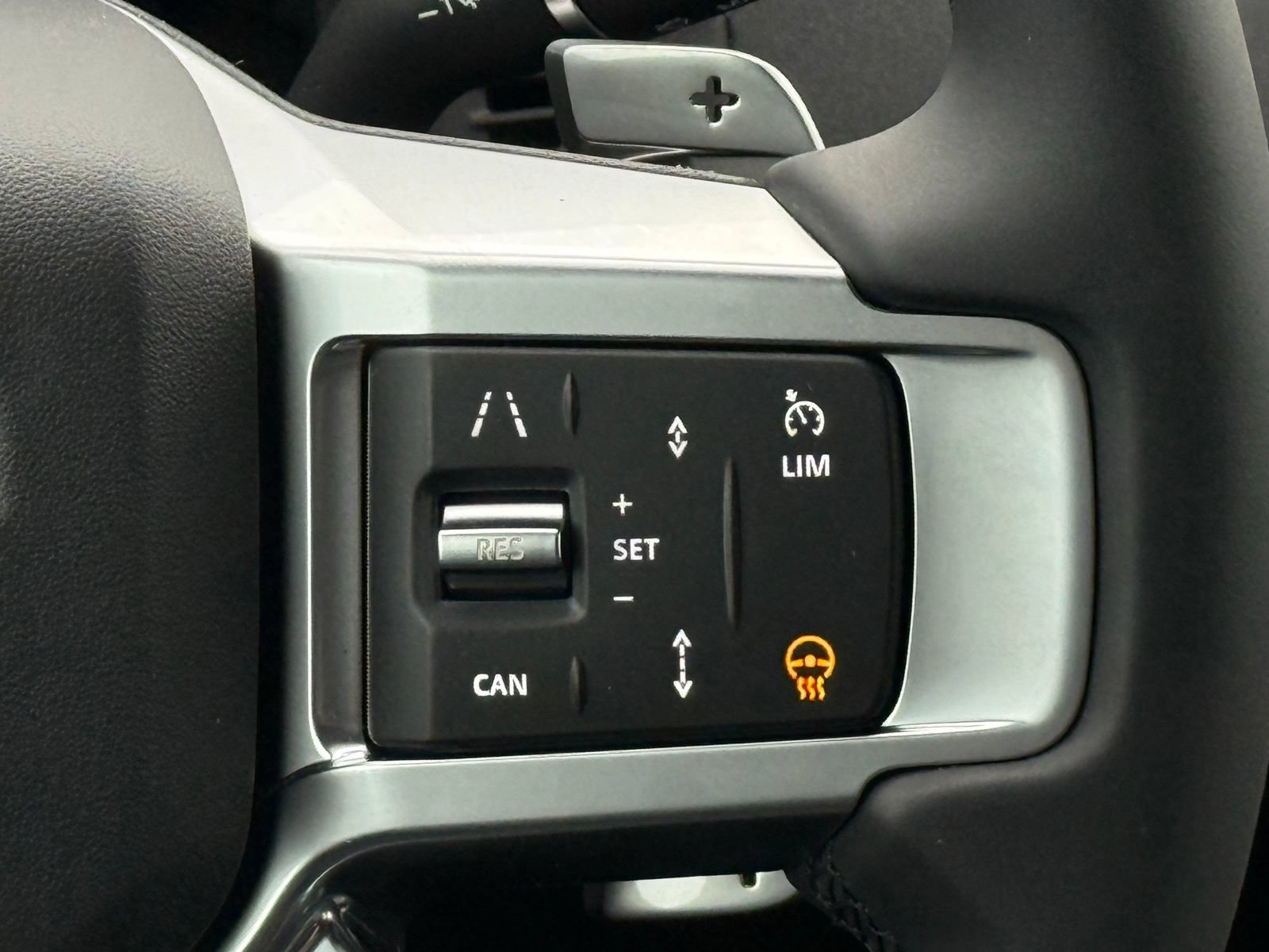 New 2026 Land Rover Discovery S AWD/4WD image 36