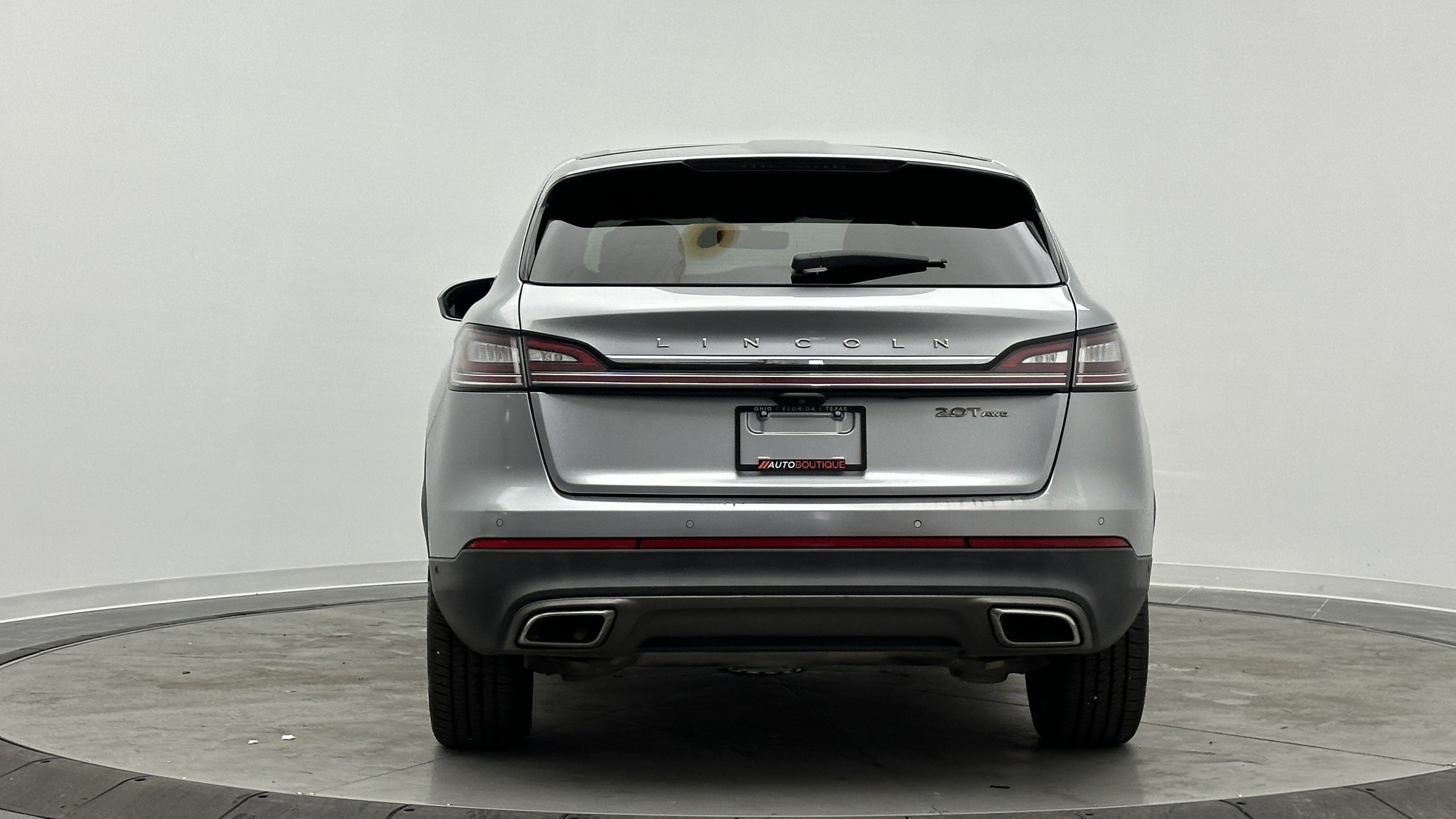 Used 2020 Lincoln Nautilus Reserve w/ Equipment Group 201A image 8