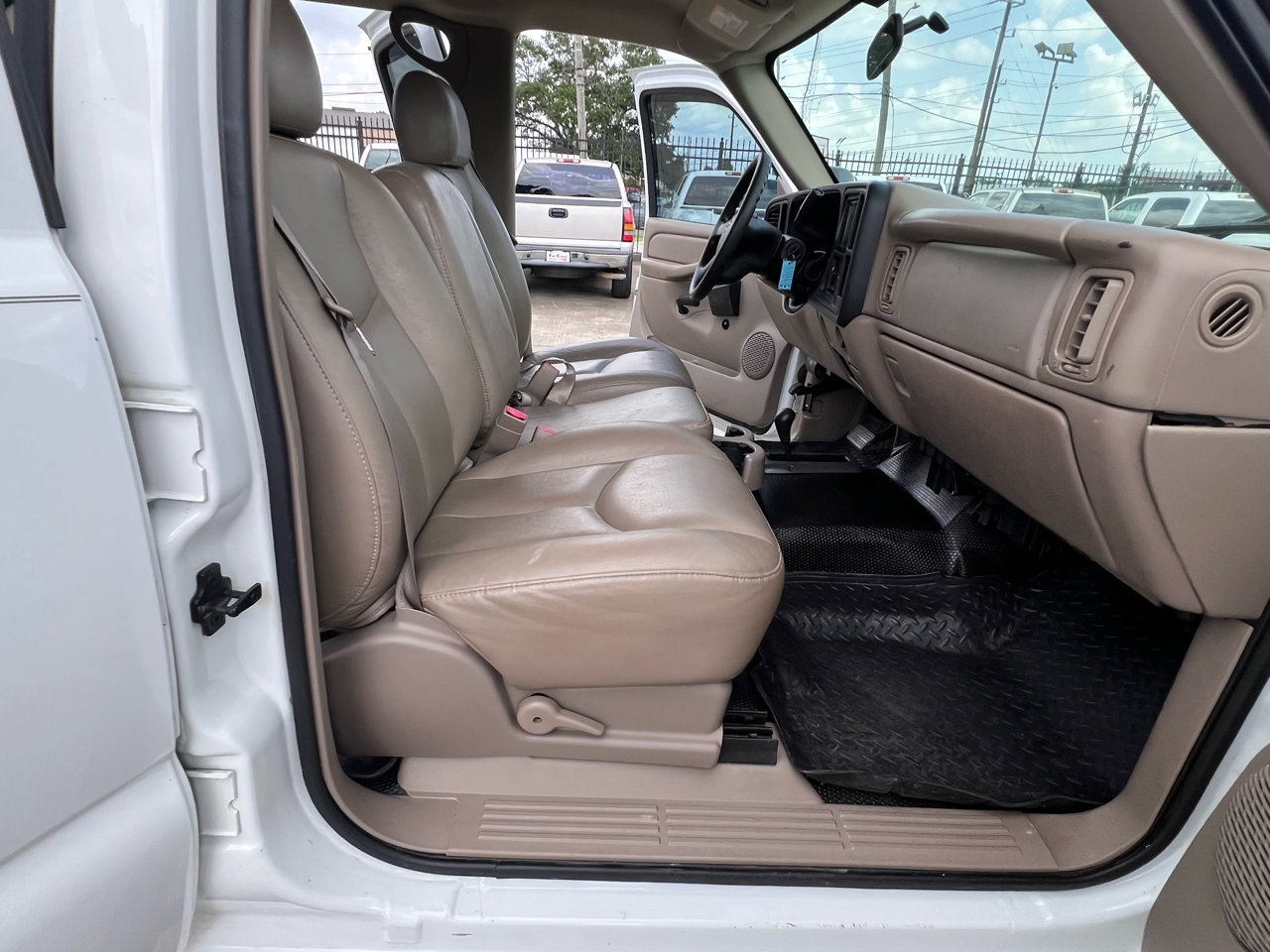 Used 2004 Chevrolet Silverado 2500 W/T image 67