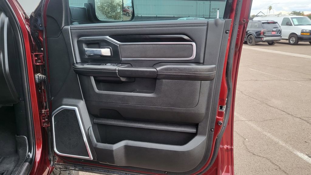 Used 2020 RAM 2500 Laramie w/ Night Edition image 13