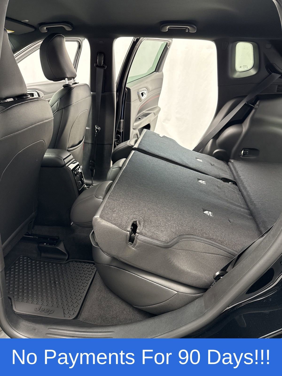 New 2026 Jeep Compass Trailhawk image 37