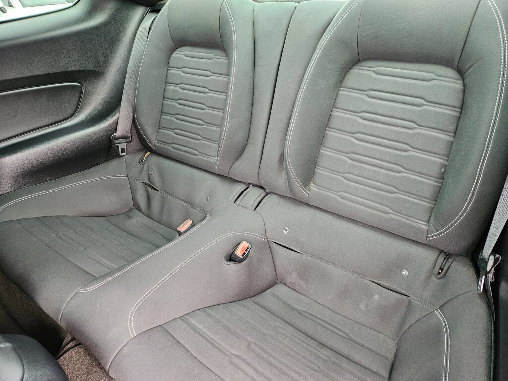 Used 2015 Ford Mustang GT RWD image 12