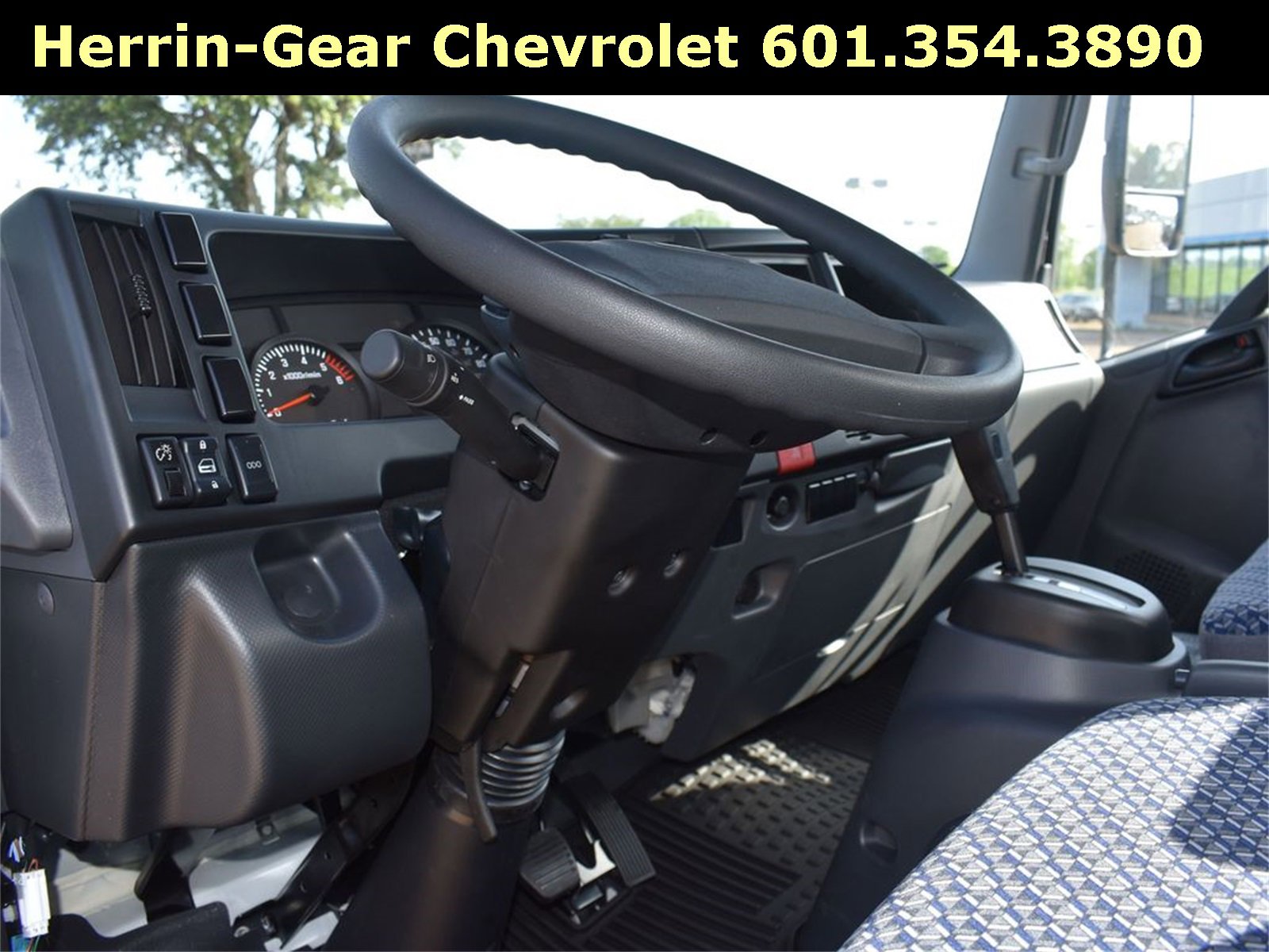 New 2025 Chevrolet Low Cab Forward image 4