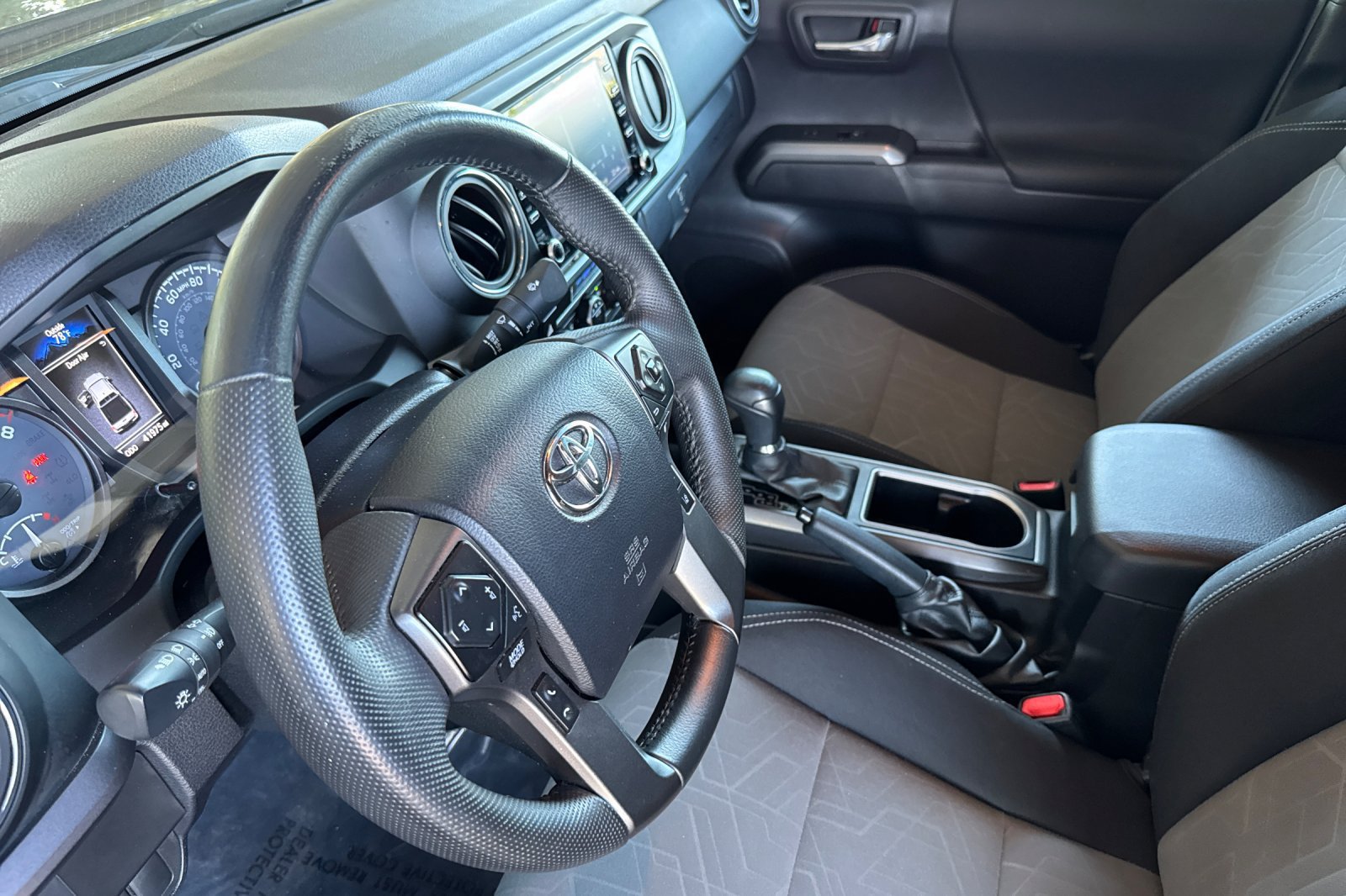 Certified 2023 Toyota Tacoma TRD Off-Road AWD/4WD image 12