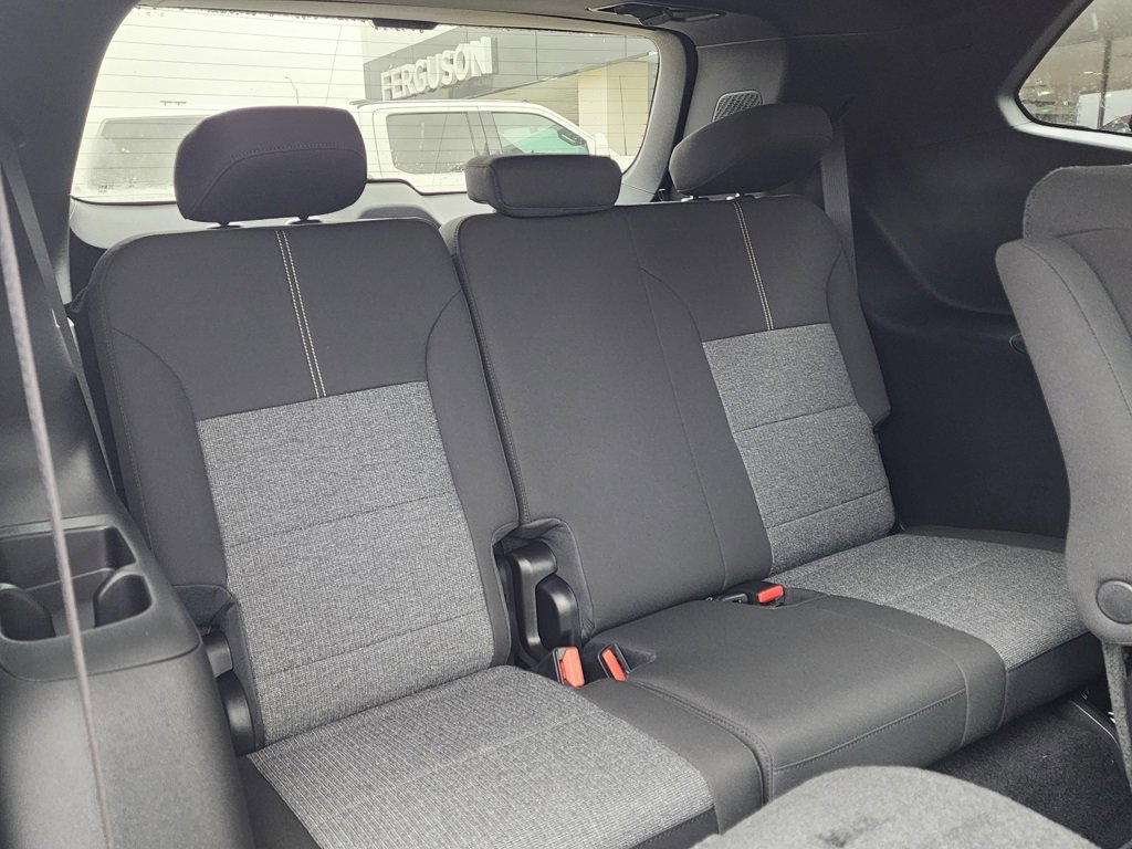 New 2026 GMC Acadia Elevation image 47