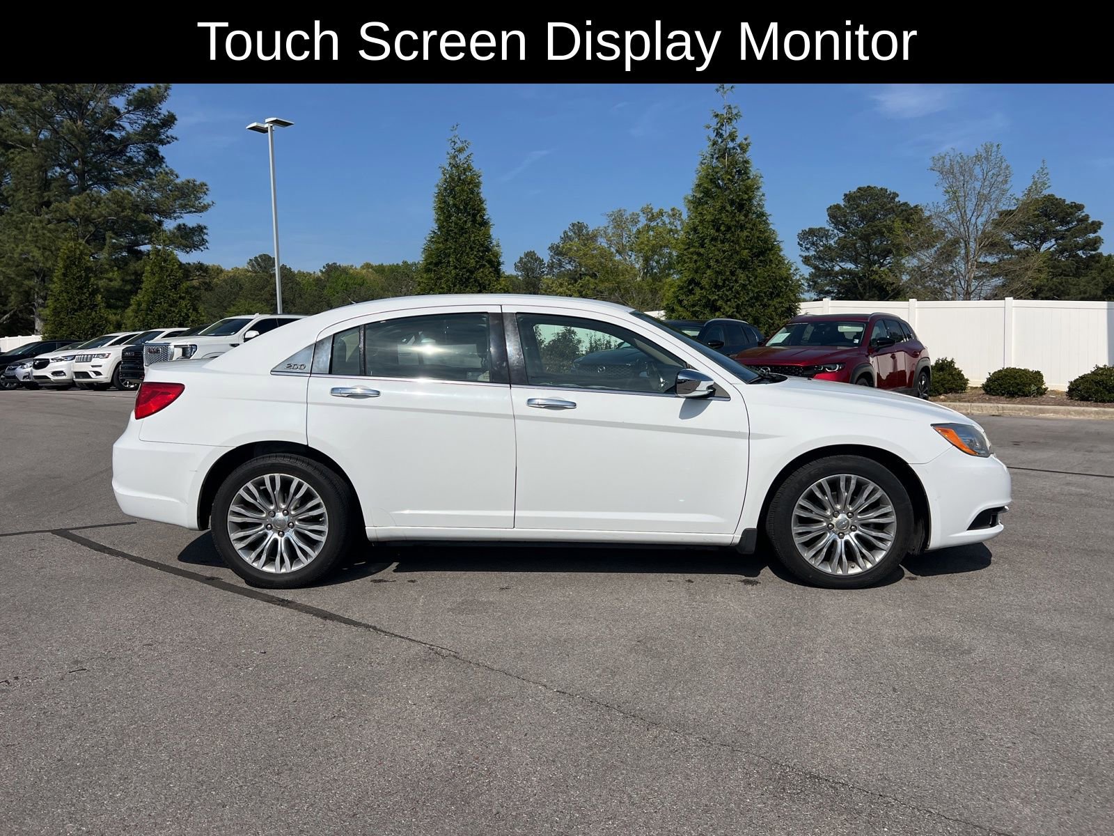 Used 2012 Chrysler 200 Limited image 4