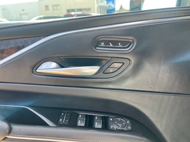 Used 2021 Cadillac Escalade Sport Platinum AWD/4WD image 38