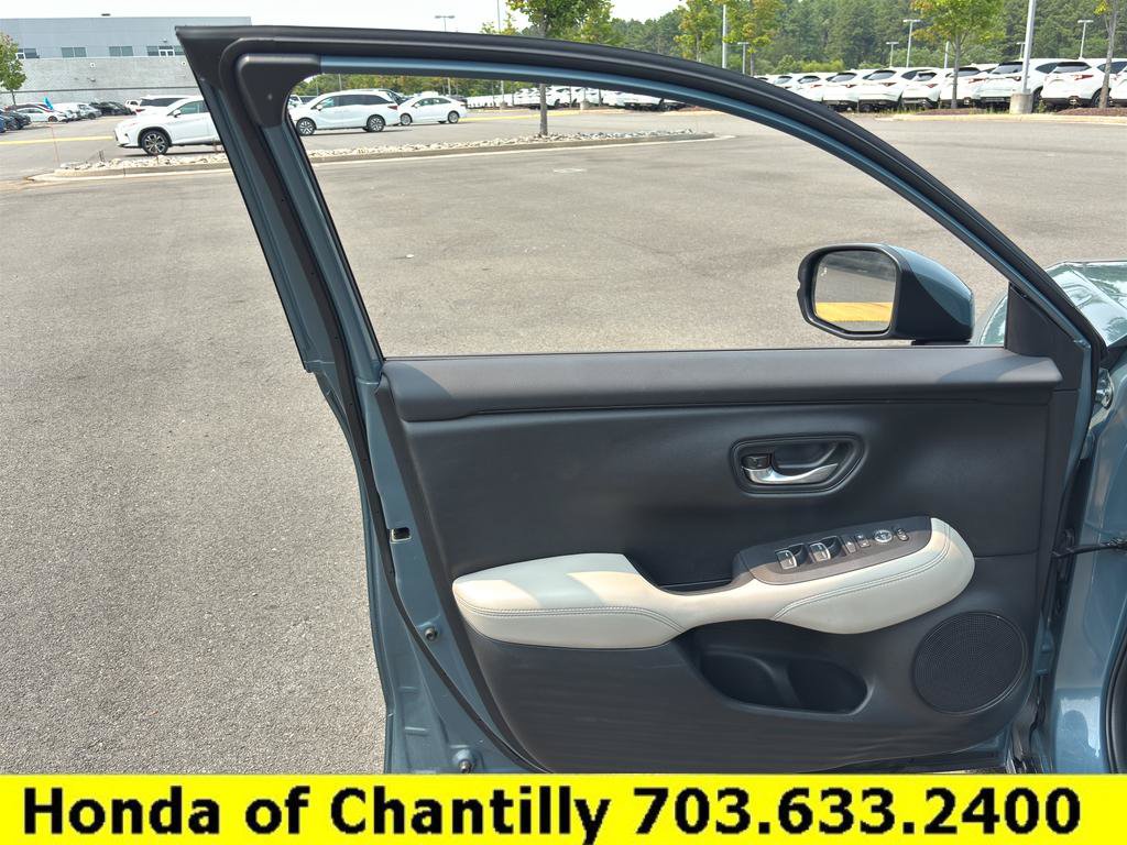 Certified 2025 Honda HR-V EX-L image 23