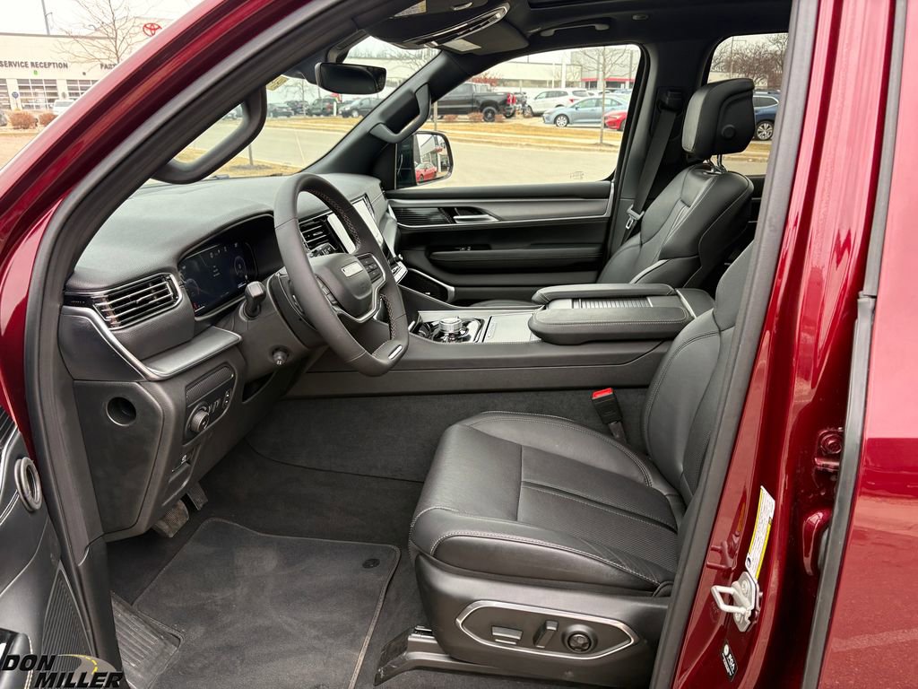 Used 2024 Jeep Wagoneer Series II w/ Convenience Group I image 13