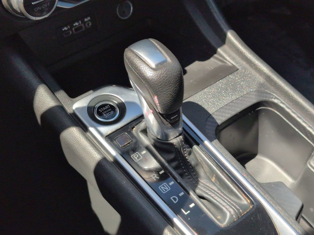 Used 2021 Nissan Sentra SV FWD image 16