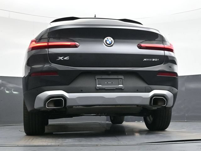 Used 2025 BMW X4 xDrive30i AWD/4WD image 38