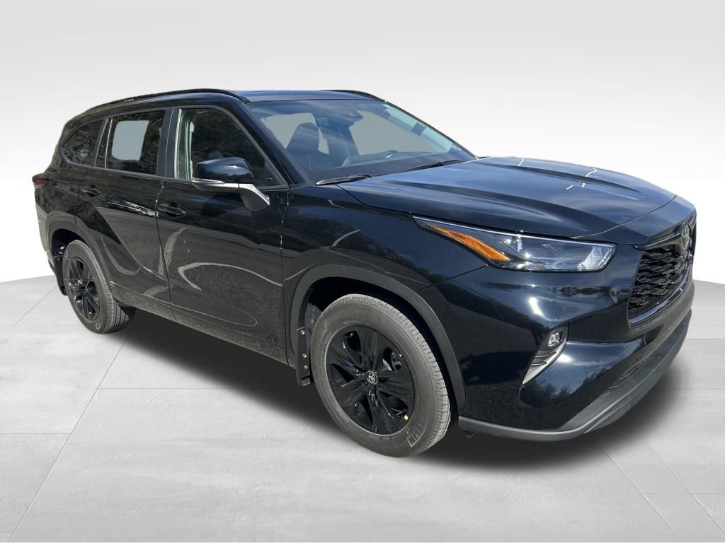 New 2025 Toyota Highlander XLE image 7