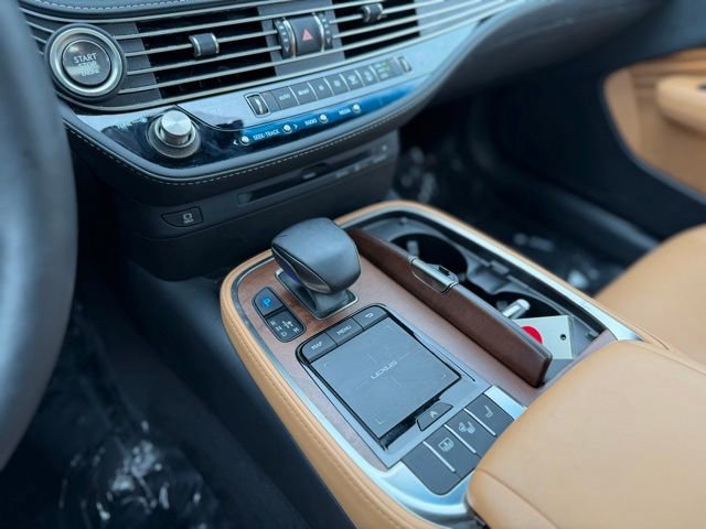 Used 2021 Lexus LS 500 AWD w/ Accessory Package (Z2) image 25