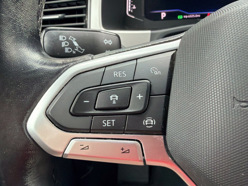 Used 2020 Volkswagen Atlas Cross Sport SEL AWD/4WD image 26
