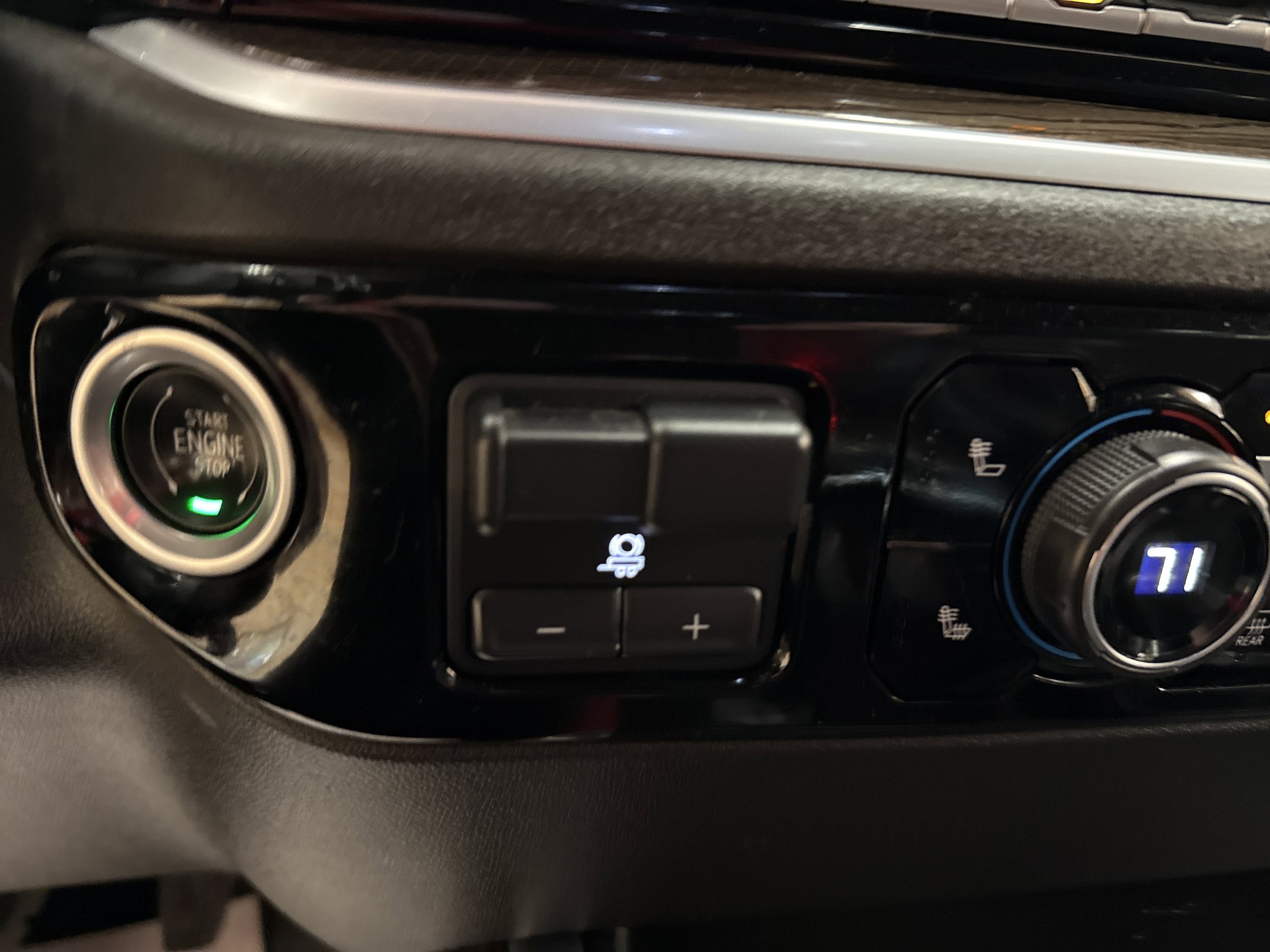 Used 2022 Chevrolet Silverado 1500 RST AWD/4WD image 36