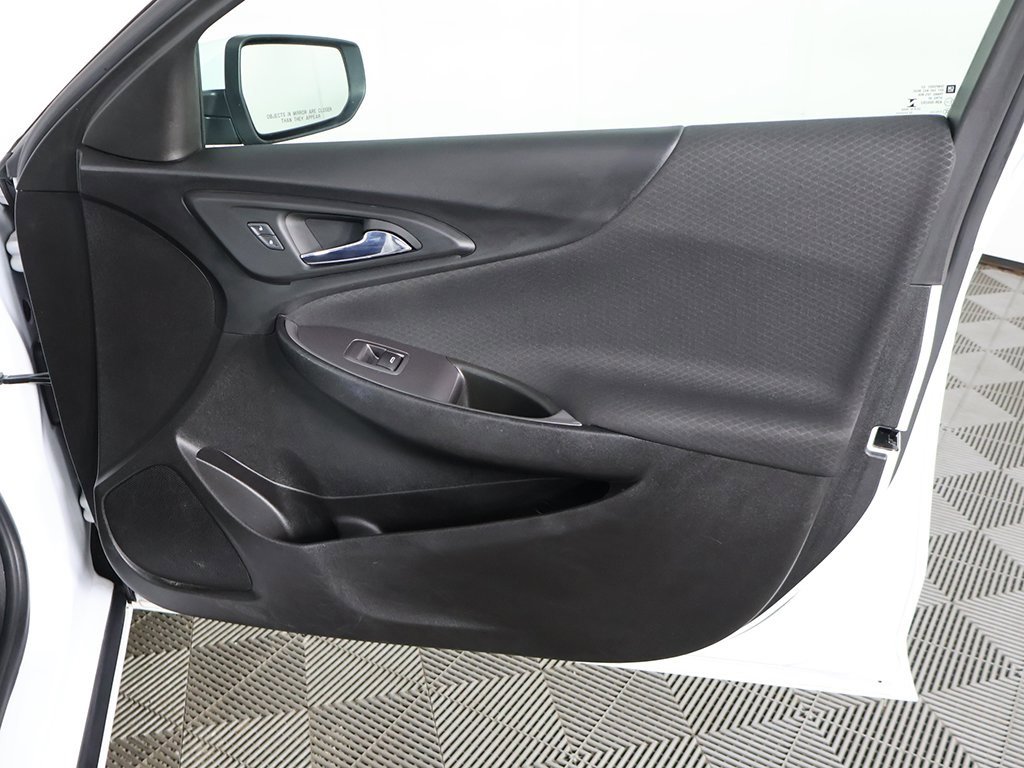 Used 2022 Chevrolet Malibu LT image 21