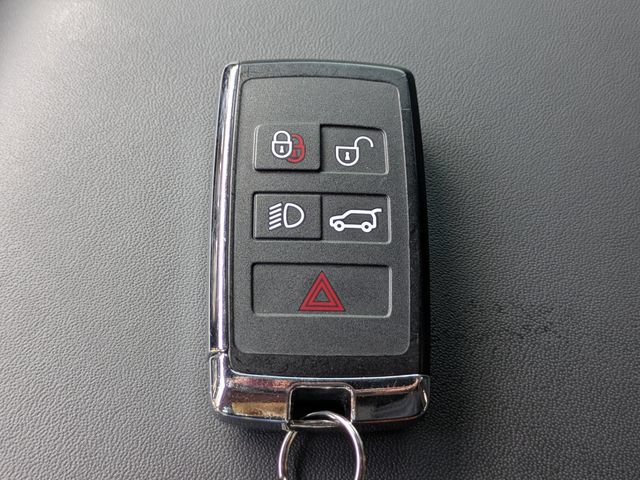 Used 2023 Land Rover Defender 110 X-Dynamic SE AWD/4WD image 30