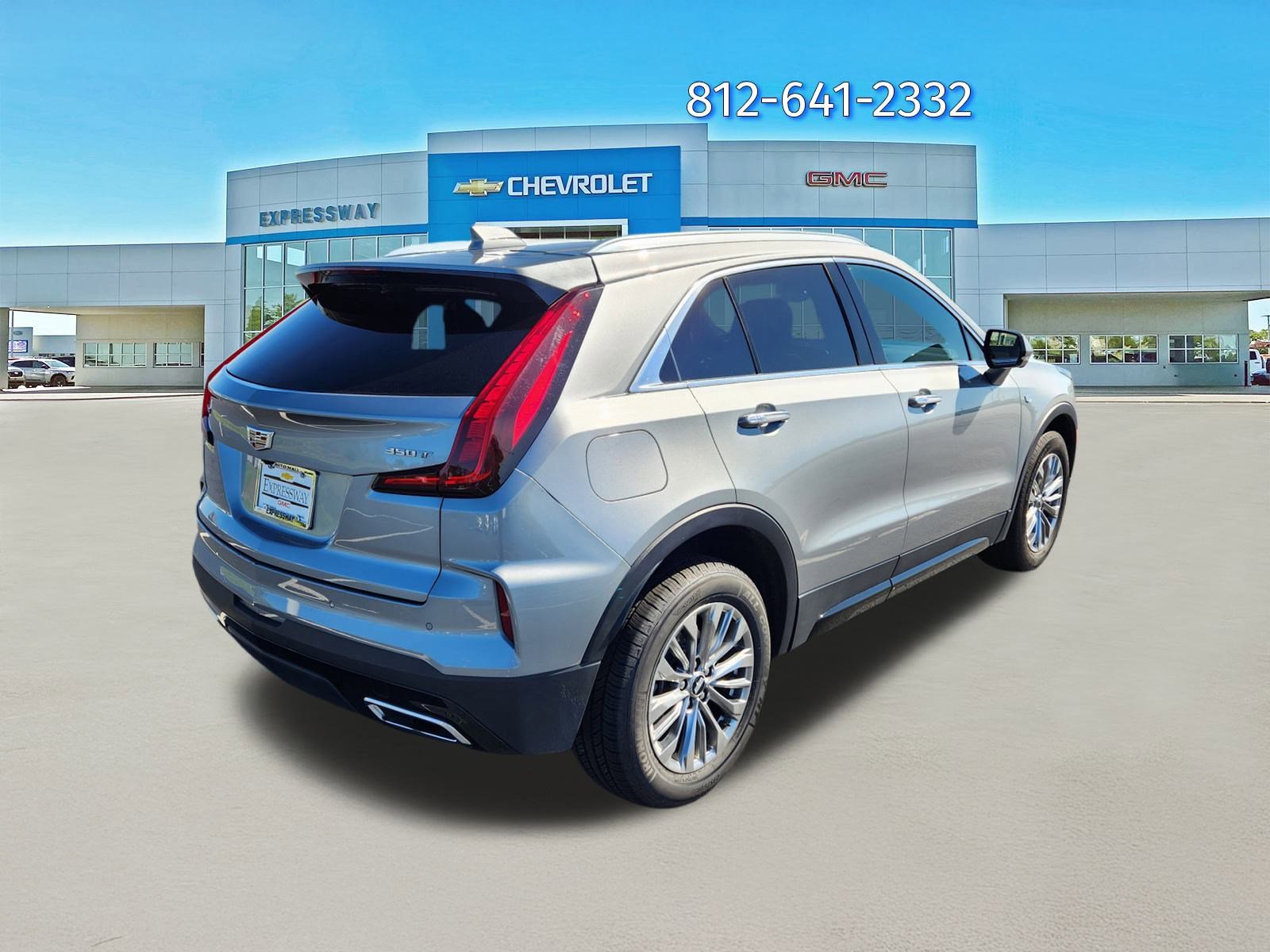 Used 2025 Cadillac XT4 Premium Luxury image 7