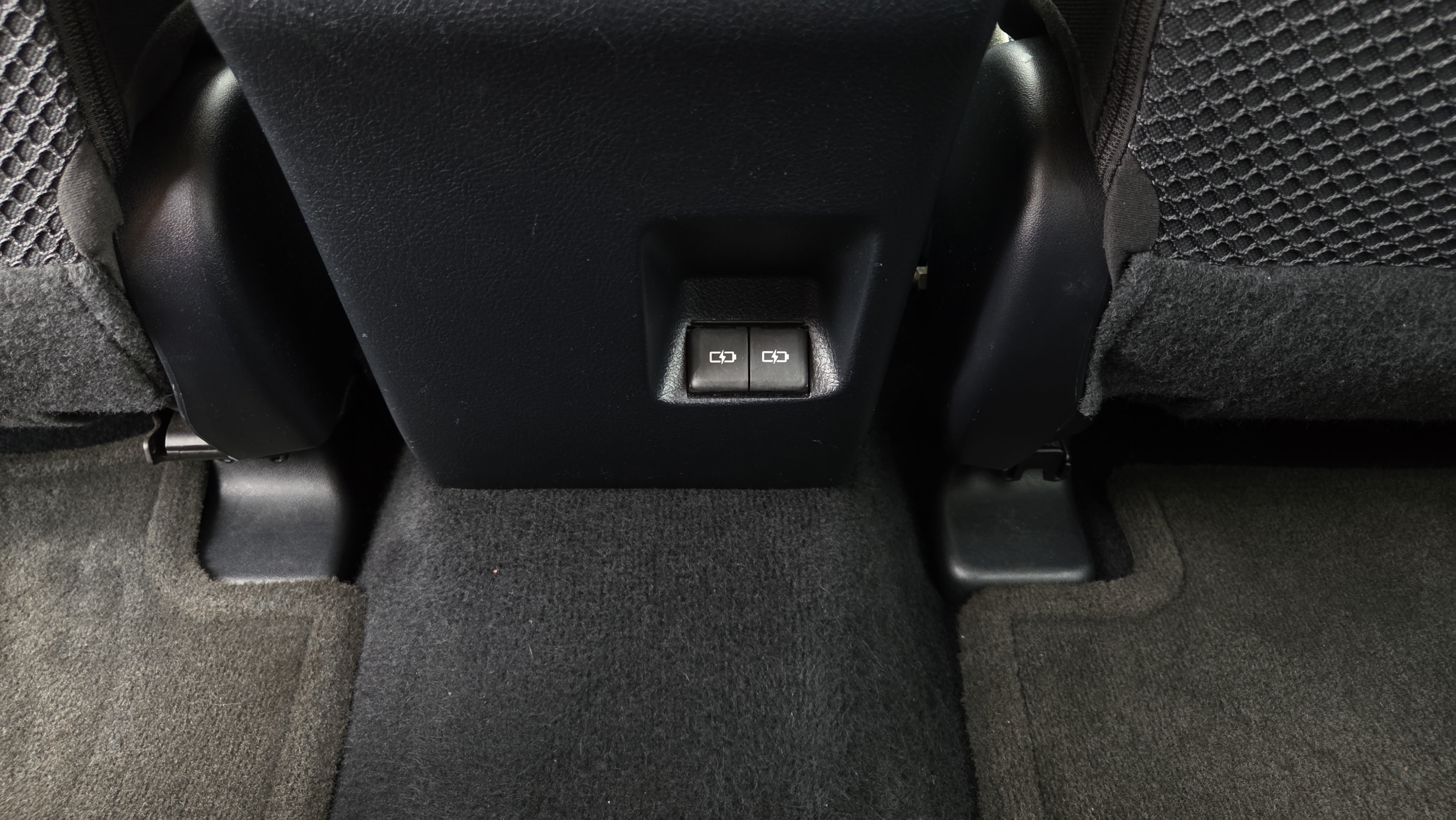 Certified 2024 Toyota 4Runner TRD Off-Road AWD/4WD image 12