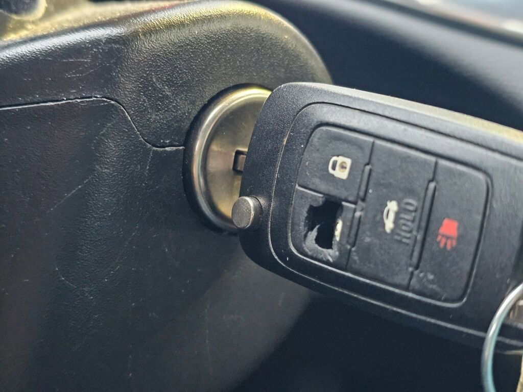 Used 2015 Chevrolet Impala LT FWD image 34