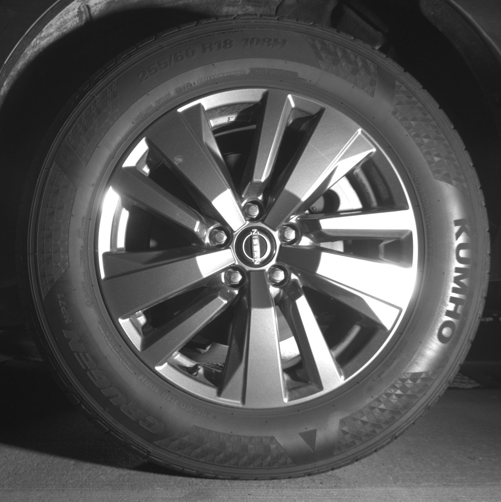 Used 2025 Nissan Pathfinder SV image 14