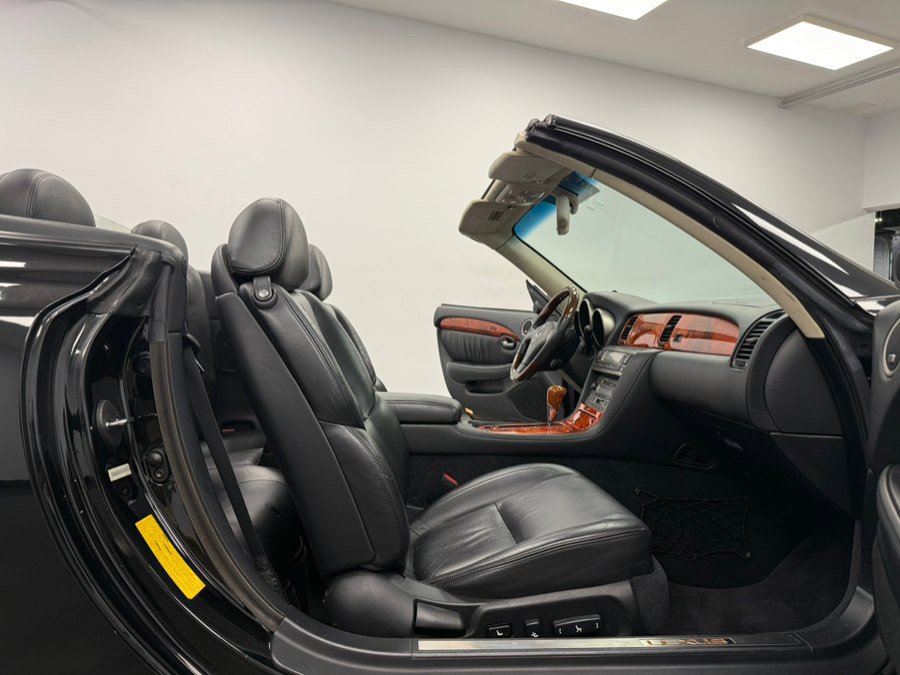 Used 2002 Lexus SC 430 2dr Convertible image 48