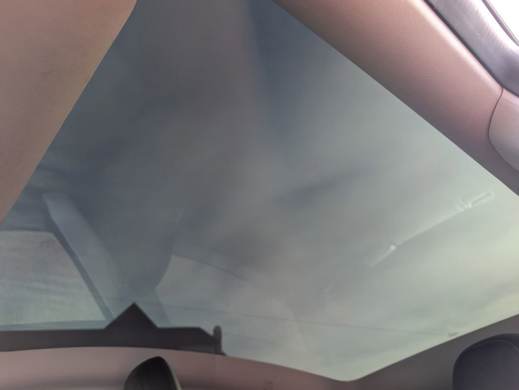 Used 2023 Tesla Model Y Performance image 27