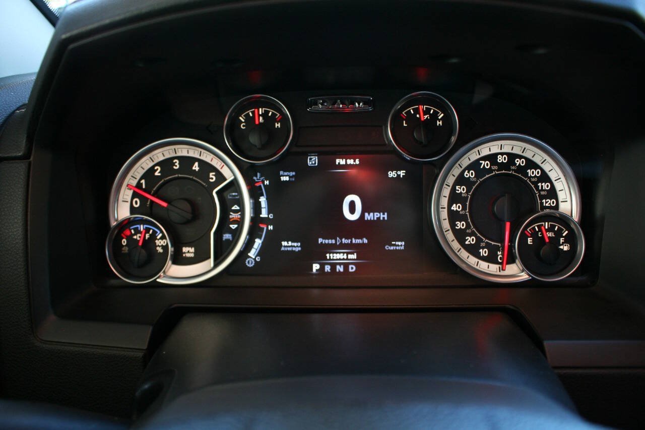 Used 2014 RAM 1500 Laramie RWD image 17