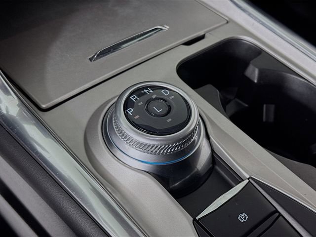 Used 2022 Ford Explorer XLT w/ Equipment Group 202A image 17