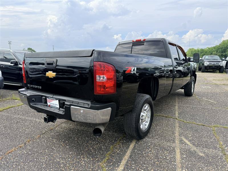 Used 2008 Chevrolet Silverado 3500 LTZ w/ Suspension Package, Off-Road AWD/4WD image 5
