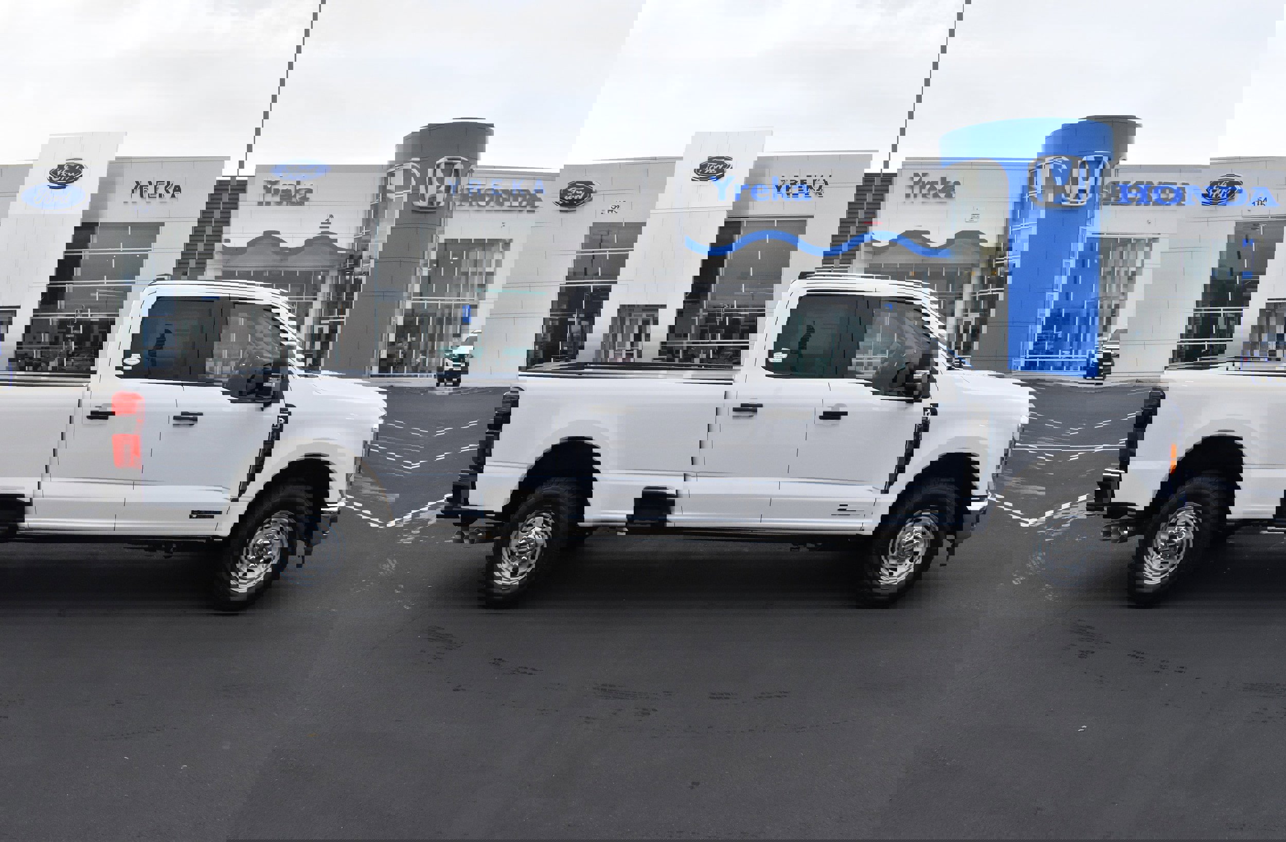 New 2024 Ford F350 XL w/ 360-Degree Camera Package