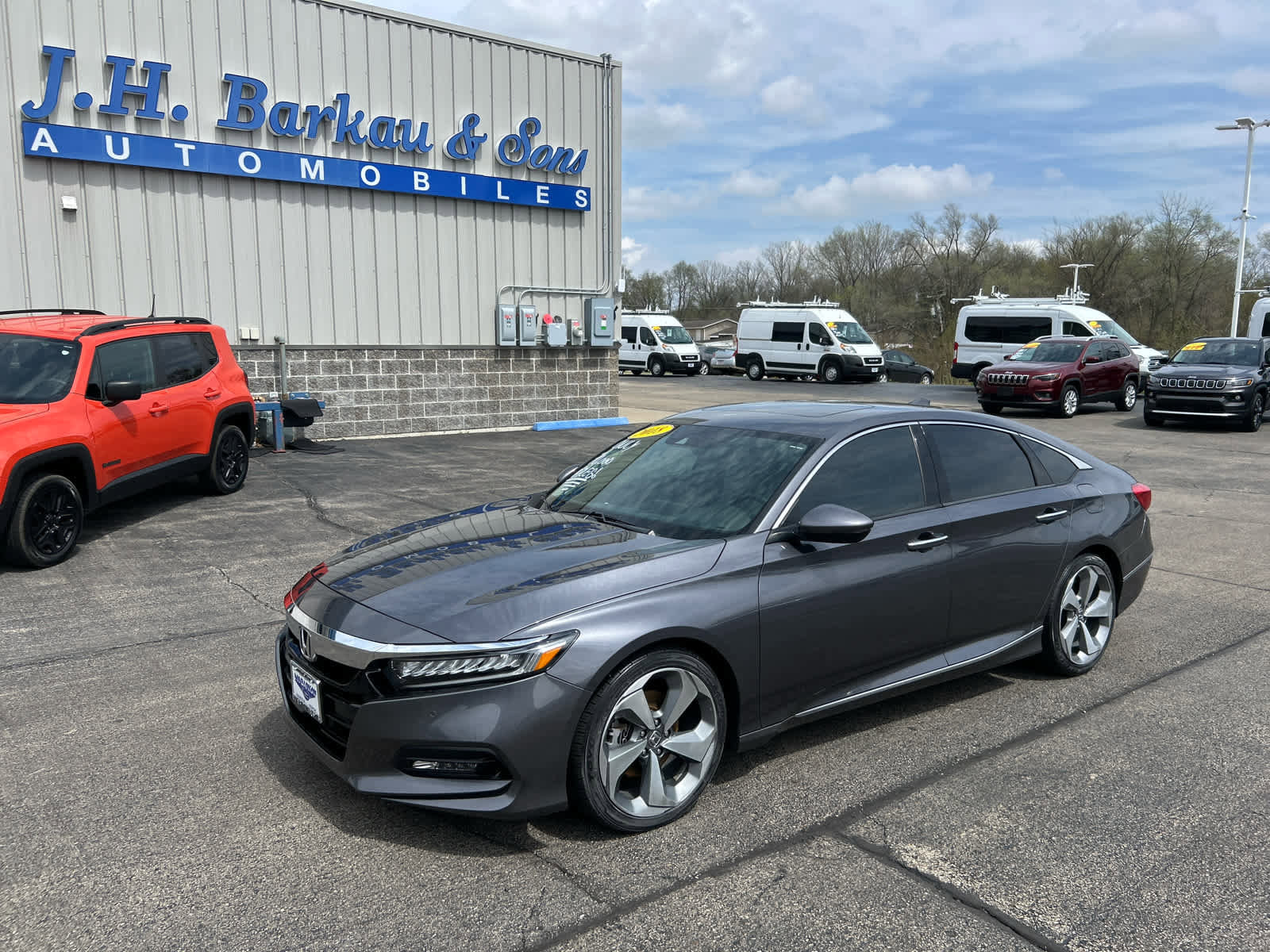 Used 2018 Honda Accord Touring image 9